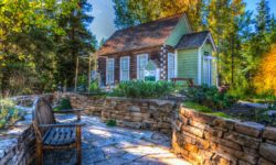 immobilien-wohnung-haus-garten-cottage-sonnenuntergang-gruen-blau